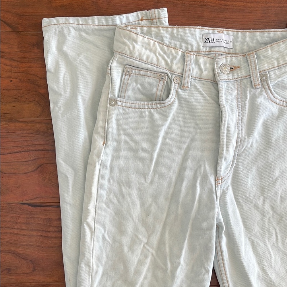 Zara High Waist Straight Leg Button Fly Light Wash Jeans - Picture 4 of 7